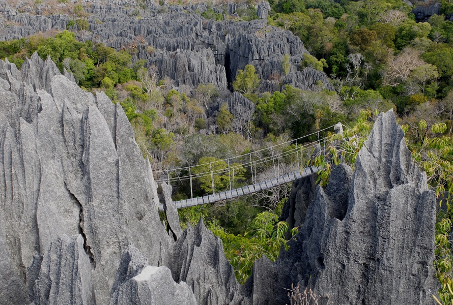 Descente Tsiribihina et Tsingy de Bemaraha